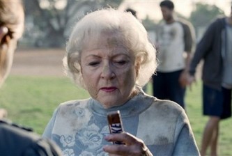 betty-white-snickers-ad